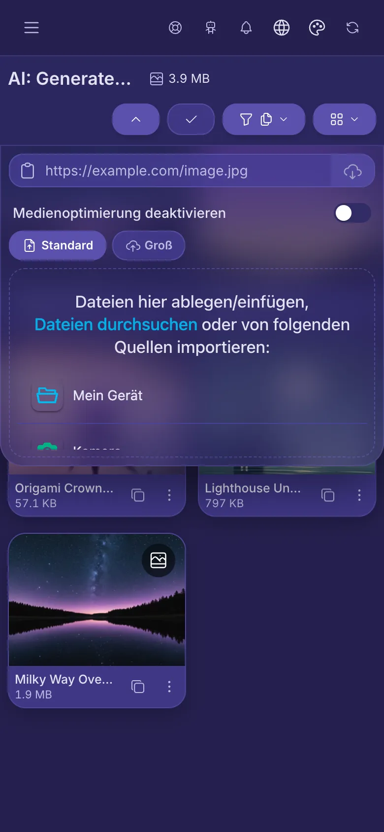 Das Upload-Panel ist unter den Schaltflächen geöffnet, mit einer Fläche zum Auswählen von Dateien und einem Feld für einen Link.