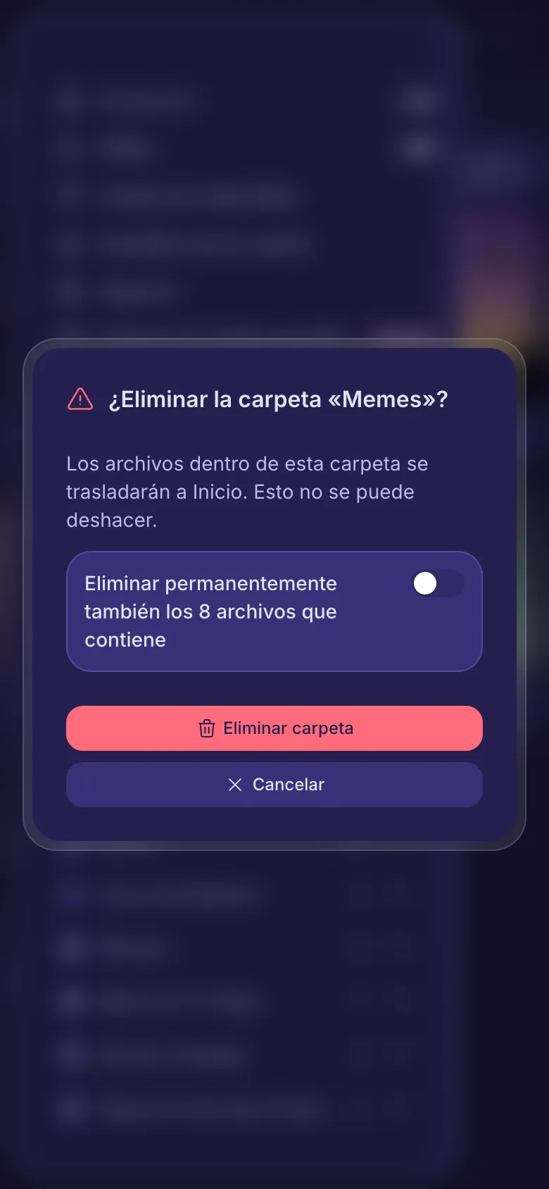 La pregunta antes de eliminar una carpeta, con un interruptor para eliminar también sus archivos.