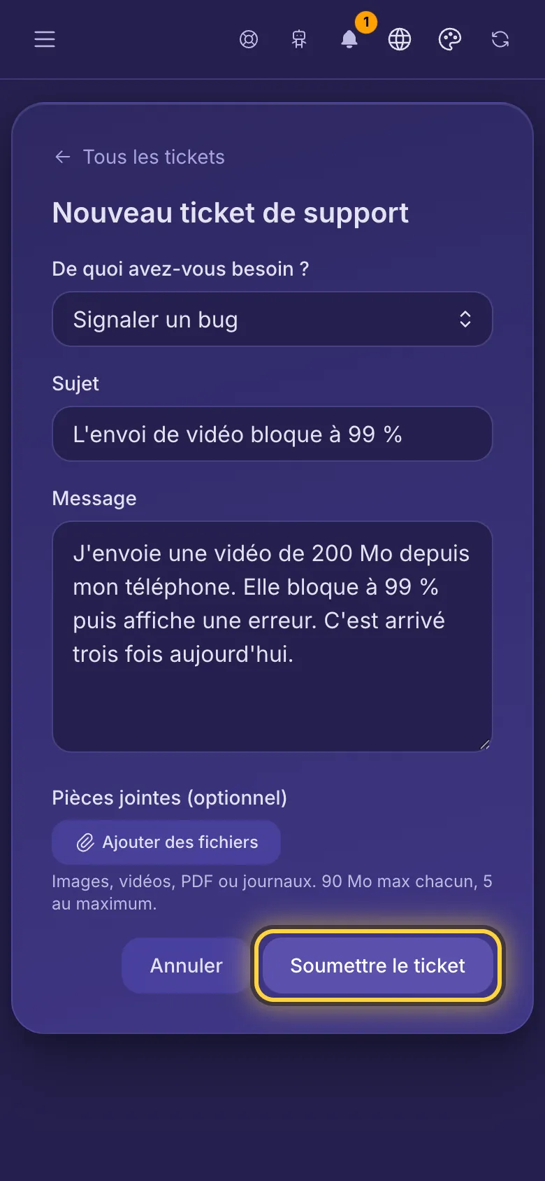 Un nouveau ticket de support : un thème, un sujet, un message et de la place pour des pièces jointes.